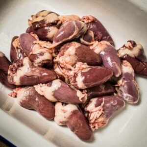 Kippenlevers en -hartjes te koop
